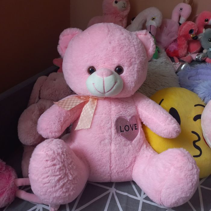 М'яка іграшка ведмедик рожевого кольору
