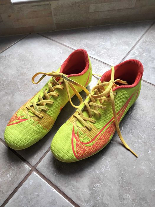 Buty do gry w piłkę korki Nike