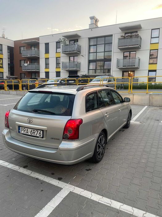 Toyota Avensis T25