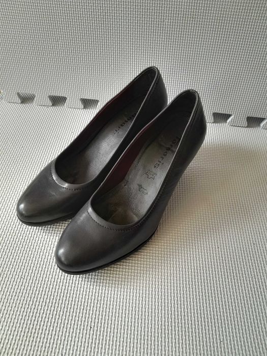 eleganckie damskie czółenka Tamaris rozmiar 38