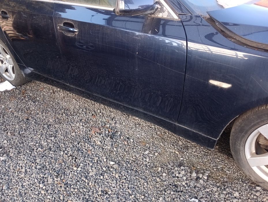 BMW E60 E61 progi nakładki 317/5 ORIENTBLAU Prawa lewa