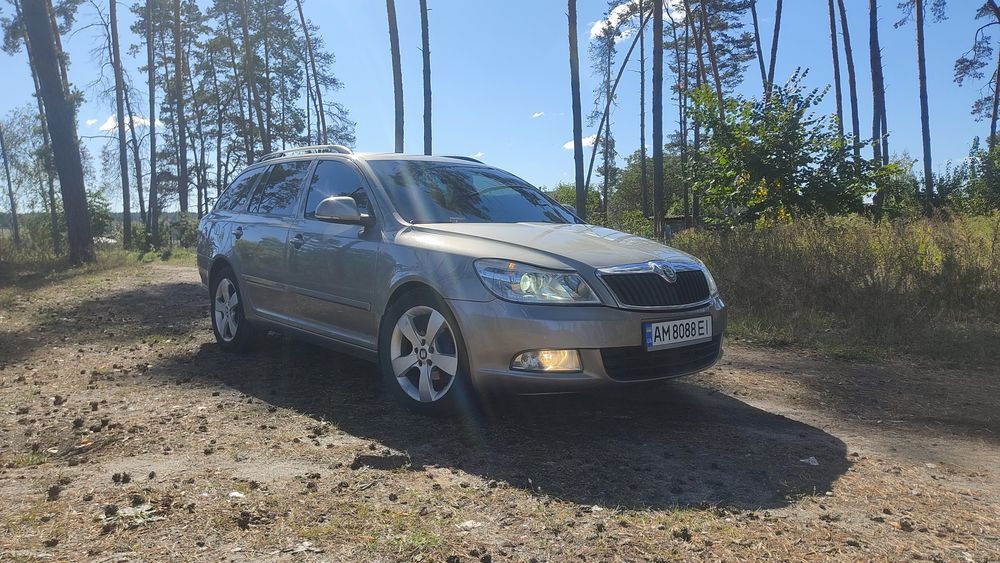 Продам недорого гарну Шкоду Октавію 2011 року. Дизель.