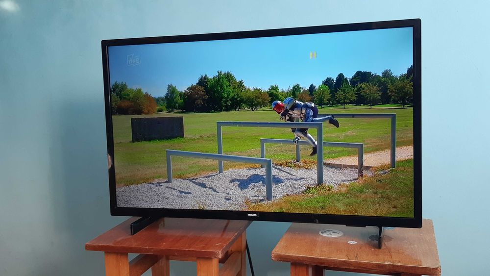 32" PHILIPS смарт 22-ого року випуску, гарантія 6 місяців!!!