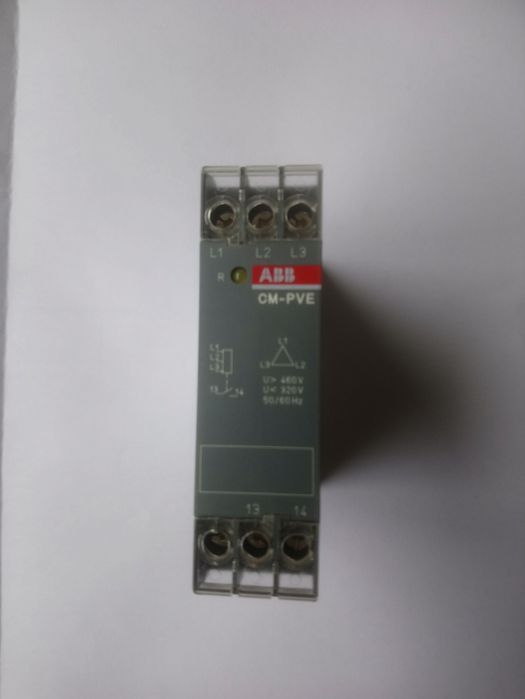 Реле контроля фаз CM-PVE ABB (Германия) - новое.