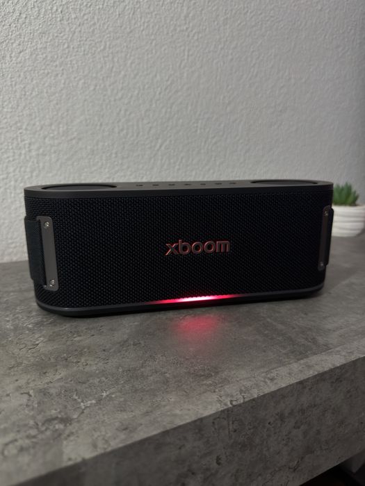 Coluna Xboom nova em caixa