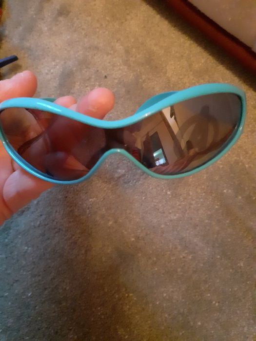 Oculos de sol 7 8 anos spider man e evangers