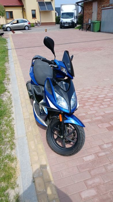Skuter Kymco super 8 pojemność 50 cm 2011 rok  2T mały przebieg