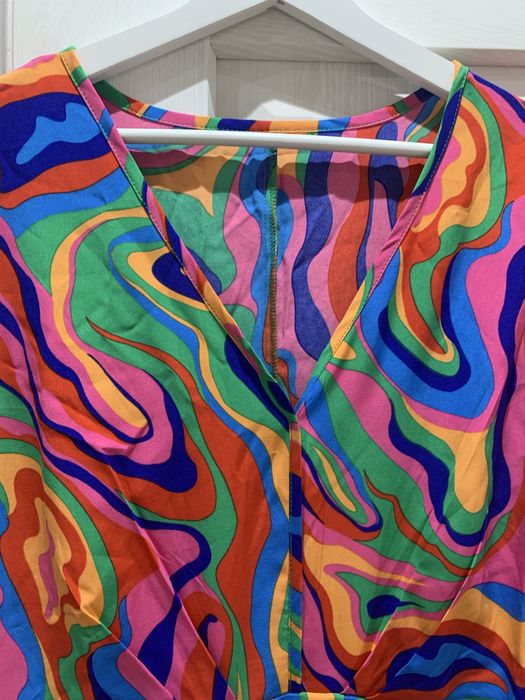 Piękna elegancka kolorowa sukienka wesele luźne rękawy rozmiar 50