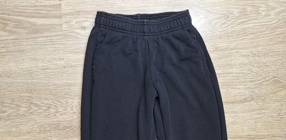 Adidas spodnie dresowe dresy czarne 134- 140