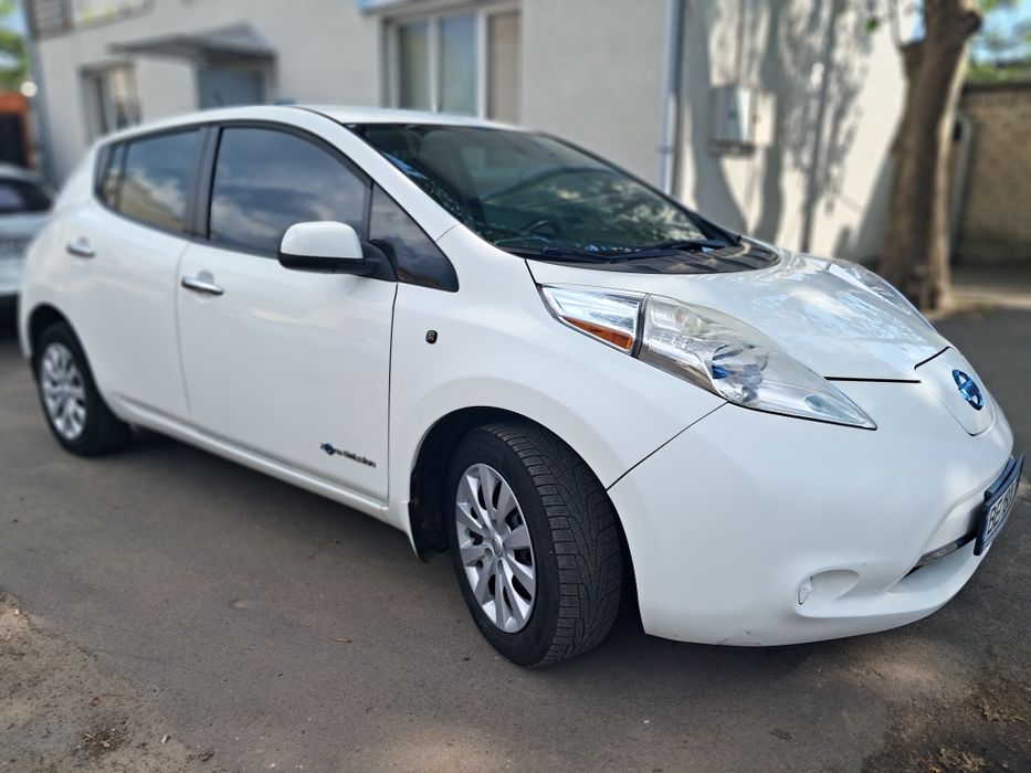 Nissan leaf 2013