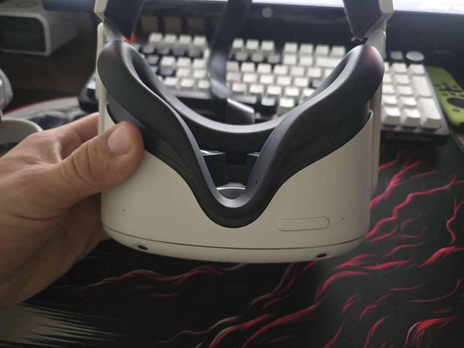 Окуляри віртуальної реальності Meta Oculus Quest 2 128 Gb