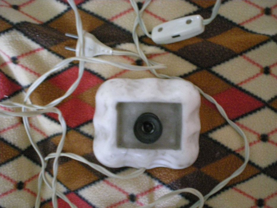 Светильник из оникса без плафона.Всё работает