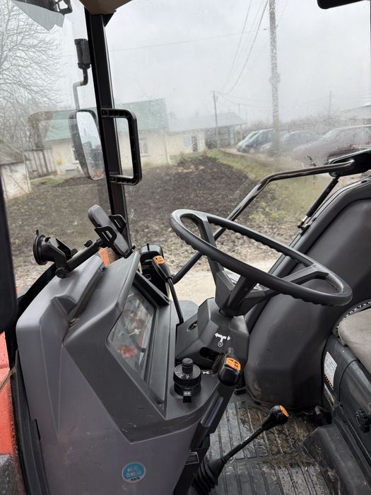 Трактор технічно справний вкладень не потербує