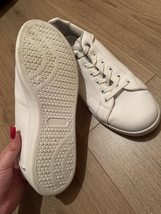 Чоловічі кросівки