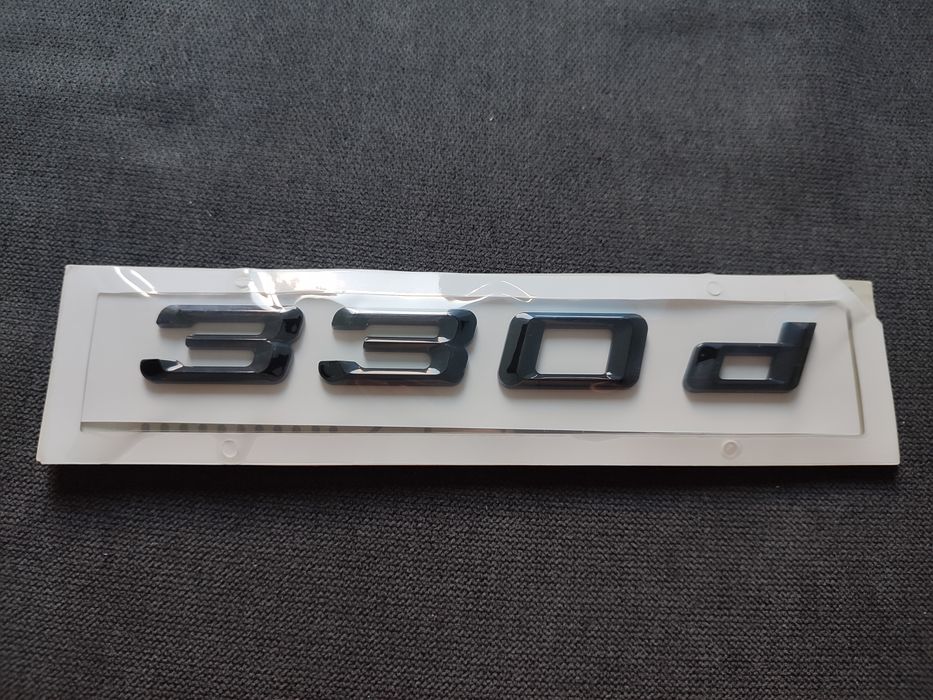 Czarny Emblemat BMW 330d E46