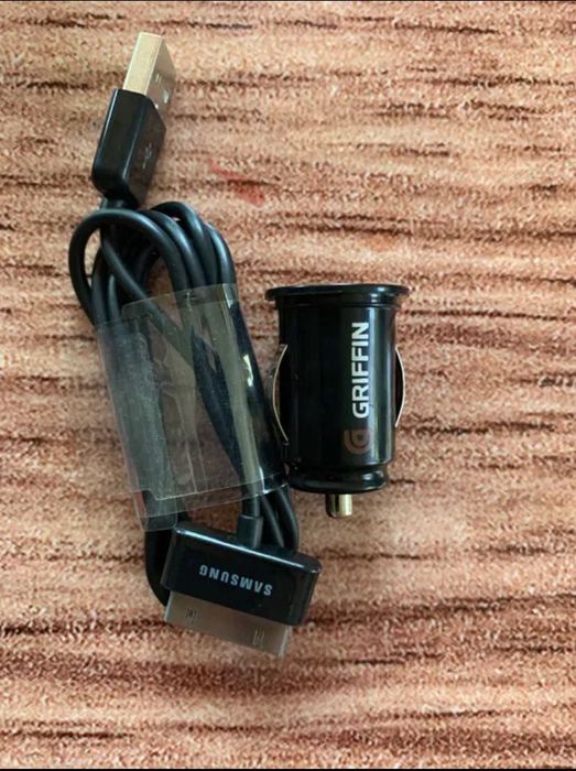 Зарядка Samsung з прикурювача.