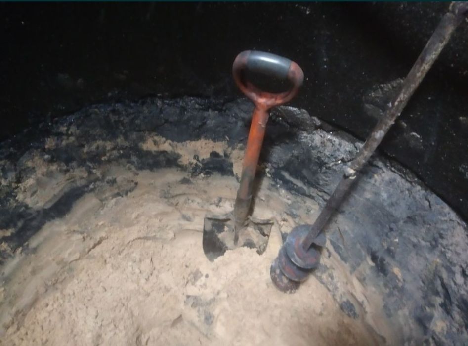 Копка колодцев, чистка, септиков!Викачка ила грязи води!замена труб ...