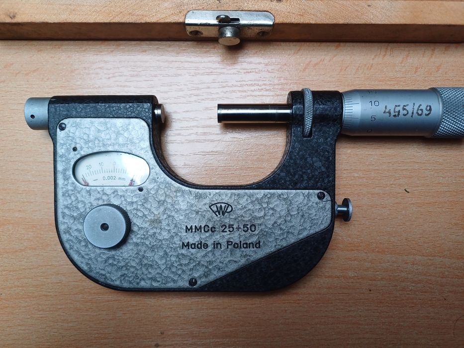 Mikrometr z czujnikiem MMCc 25-50 Made in Poland