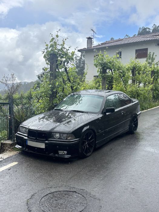 BMW e36 318is coupe
