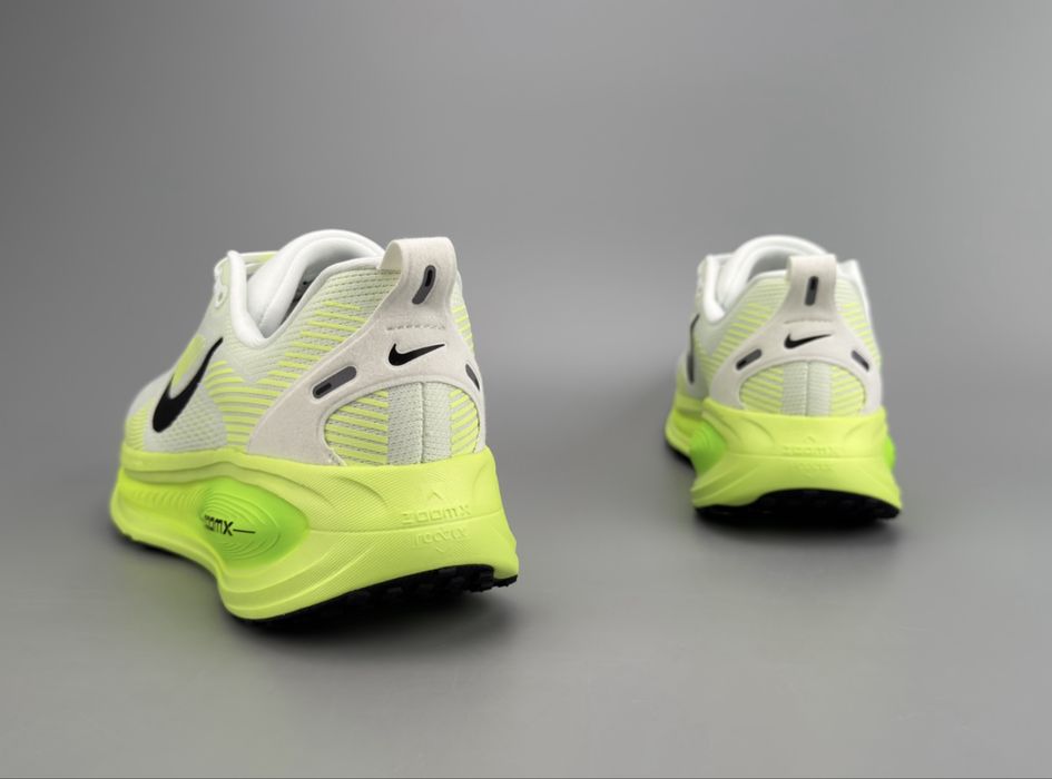 Sapatilhas Nike Vomero 18 Plus