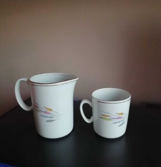 Porcelana Chodzież mlecznik z filiżanką