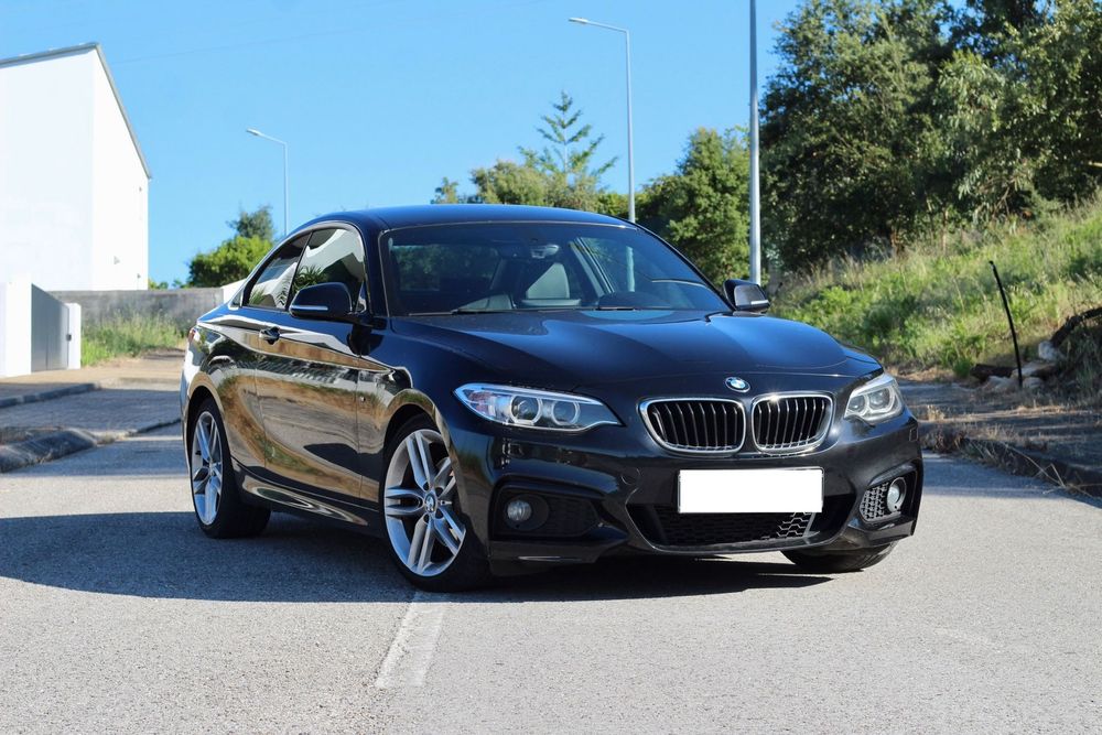 BMW 220 i Coupe Pack M