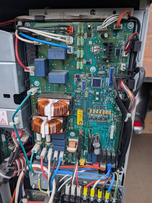 Pompa ciepła Rotex HPSU , Daikin Altherna EHS 11kw  P50B, uszkodzona,