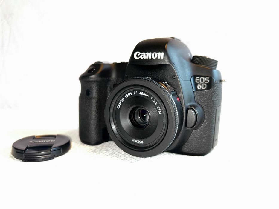 Canon EOS 6D z obiektywem EF 40mm f2.8 stm