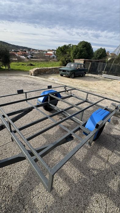 Reboque atrelado para bikes