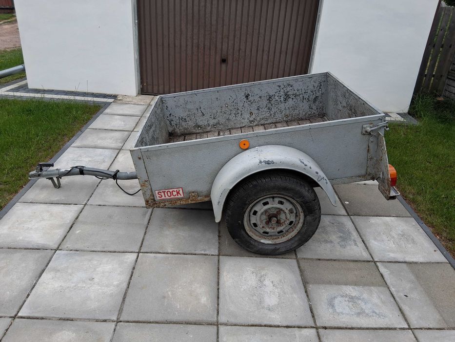 przyczepka samochodowa