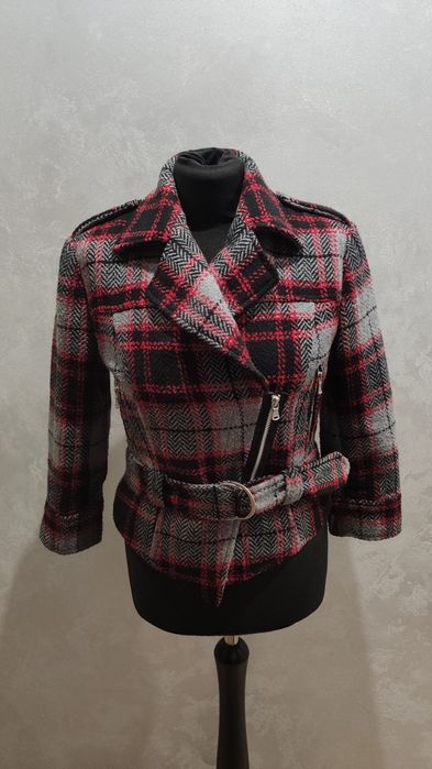 Krótki płaszcz damski / kurtka / żakiet rozmiar M 38
