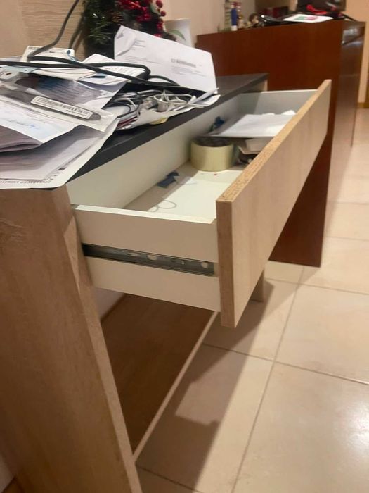 Móvel com espelho para Hall de entrada