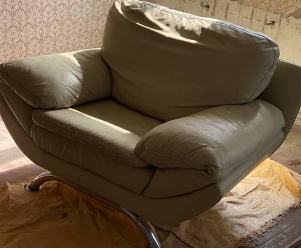 Продам 2 кресла б.у