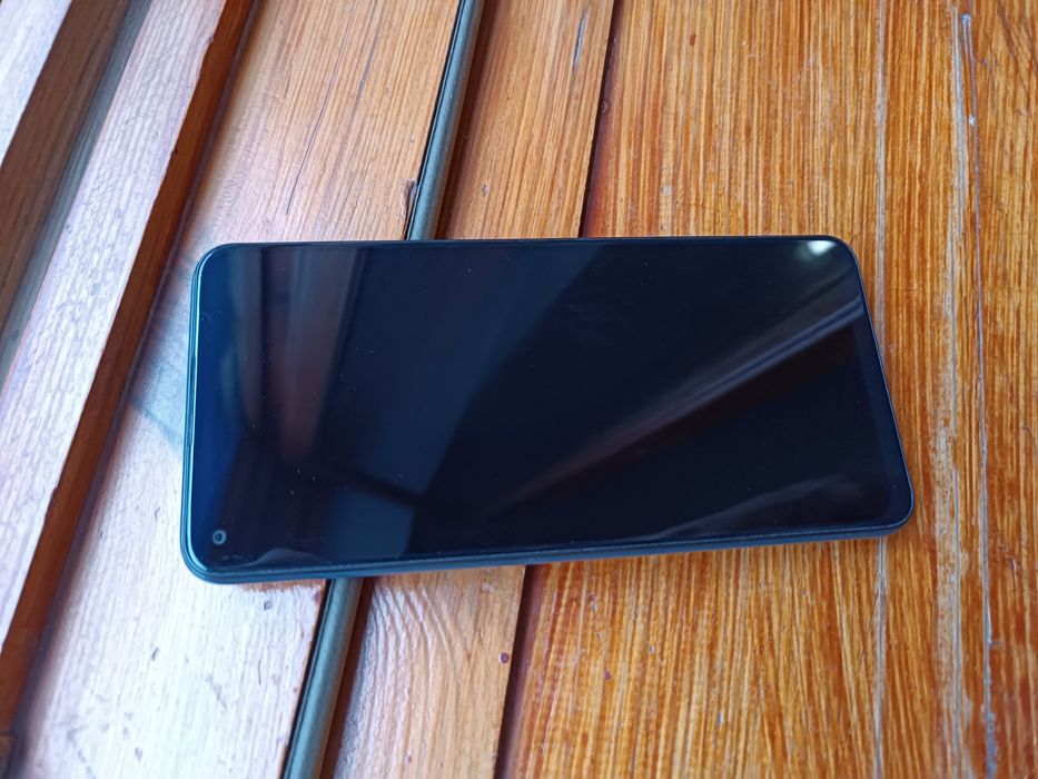 Продам редми нот 9