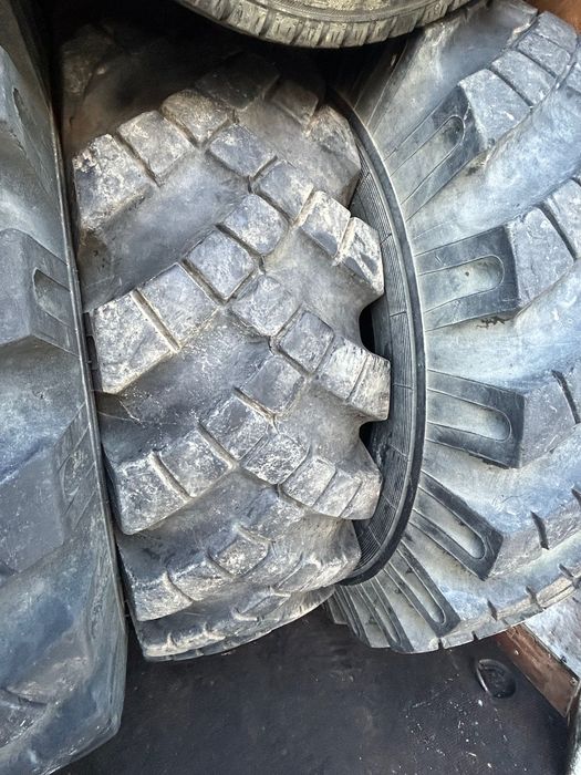 Есть Резина на Урал 1400/20 протектор ёлка