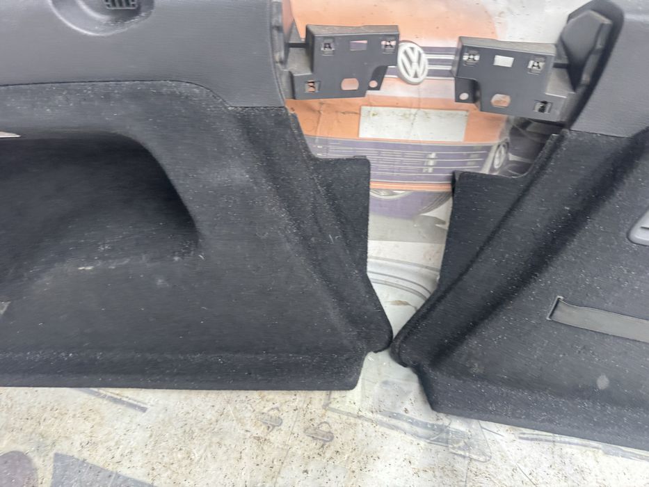 Обшивка багажника Таурег карти Touareg