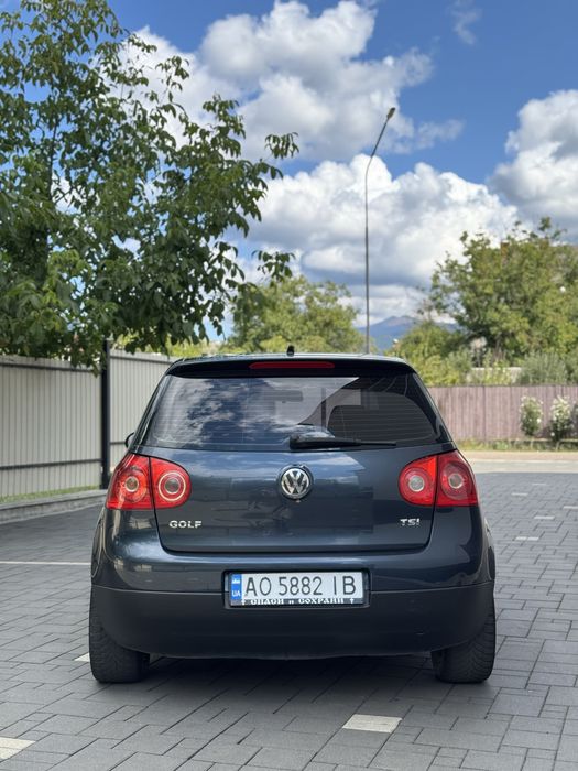 Volkswagen Golf 5 1.4 mpi
