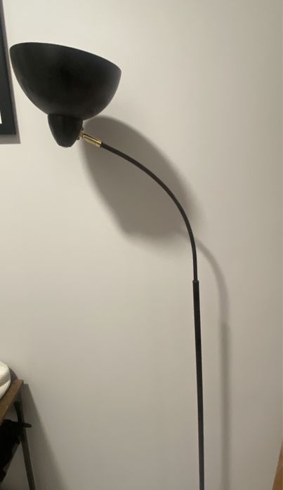 Sprzedam Lampe podłogową Hugo Jysk jak nowa