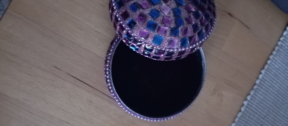 Caixinha para jóias ou amuletos