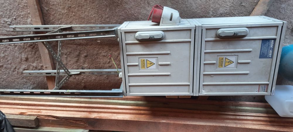 Rozdzielnica budowlana, skrzynka elektryczna.