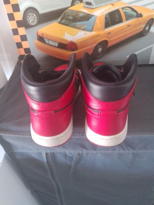 Nike Air Jordan 1 Retro High OG Satin Bred | 41