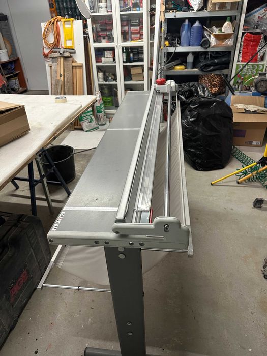 Profesjonalna obcinarka krążkowa, trymer IDEAL 0135