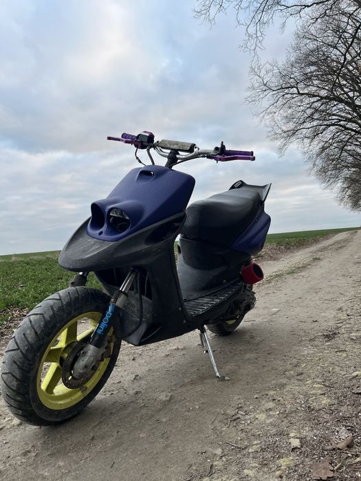 Yamaha rocket na graty