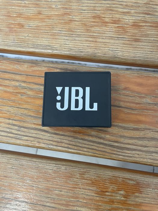 Coluna JBL  GO.