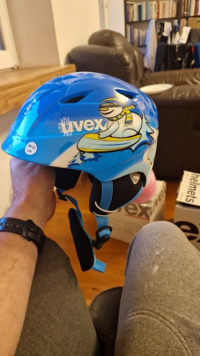 Kask narciarski snowboardowy na sanki hulajnogę