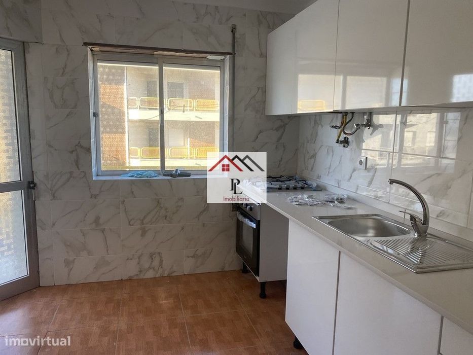 Apartamento T1 para arrendar em Buarcos (A101PV)