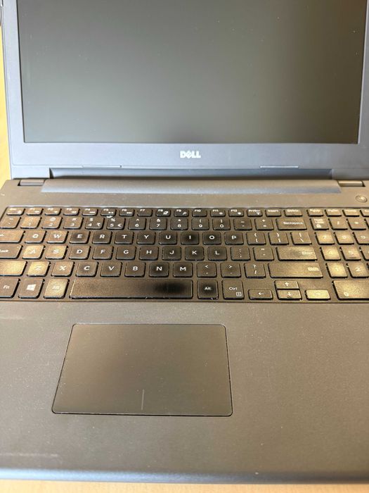 Laptop Dell Vostro 15 z Windows 10P używany w świetnym stanie F-ra VAT