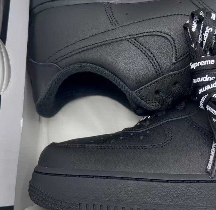 Nike Air Force 1 Low Supreme Black R.44.5