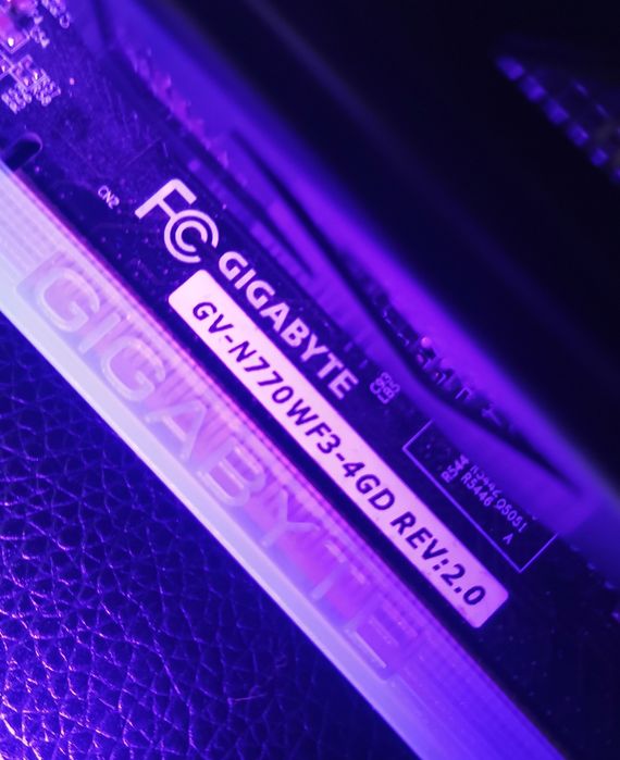 Karta graficzna gtx 770 4gb  -  760 2gb