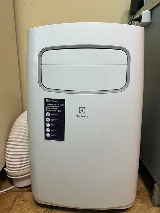 Мобільний кондиціонер Electrolux EACM-9 CG/N3